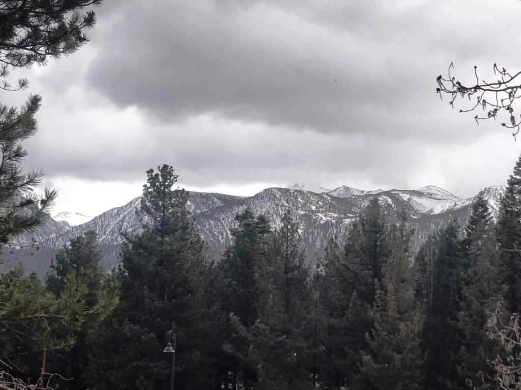 Ventura Grand Inn Mammoth Lakes Esterno foto